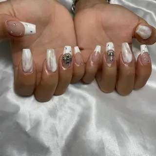 ネイル ALPHA. リリカのネイルデザイン