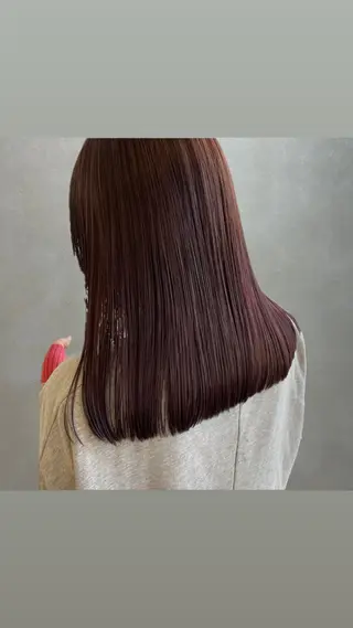 セミロング SALOWIN栄 三丁目 木戸里実のヘアスタイル