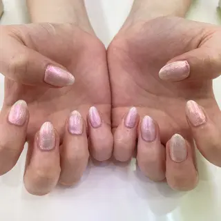 ネイル esNAIL新宿西口店所属・emi esNAILのネイルデザイン