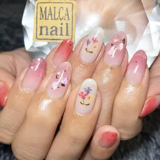 ミディアム カラー パーマ キッズ ネイル マツエク・マツパ MALCAnail(マルカネイル)所属・荒木 莉奈のネイルデザイン