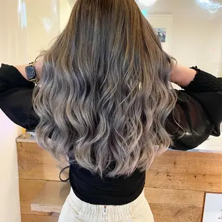 セミロング カラー ケア剤オタク×海外 ヘア長谷川裕起のヘアスタイル