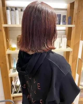 ミディアム カラー あずまぐち めぐみのヘアスタイル