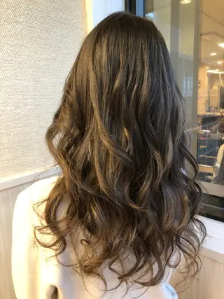 ロング カラー パーマ ヘアアレンジ メンズ キッズ ネイル マツエク・マツパ Beauty&Relaxation MEGUMI所属・MEGUMI megumiのヘアスタイル