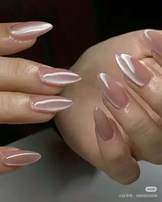 ネイル 高木 維麗絲のネイルデザイン