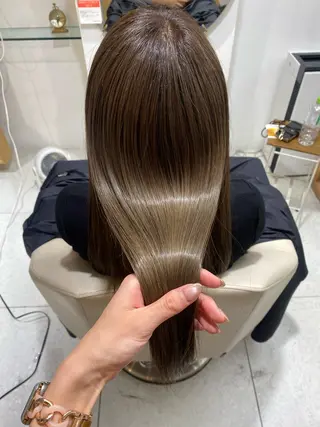 セミロング カラー 安永 涼のヘアスタイル