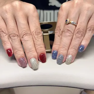 ネイル 徳山 里美のネイルデザイン