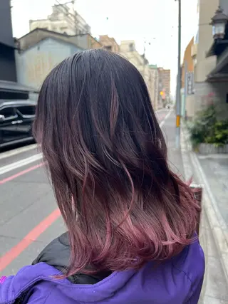 ミディアム ✨ミニモ限定価格◎ ブリーチ無しカラーのヘアスタイル