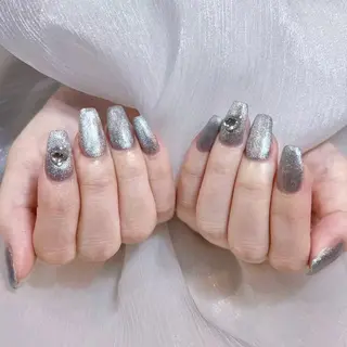 ネイル NINI Monster🌟のネイルデザイン