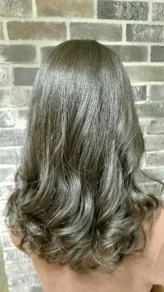 セミロング カラー パーマ ヘアアレンジ メンズ キッズ ネイル マツエク・マツパ Beauty&Relaxation MEGUMI所属・MEGUMI megumiのヘアスタイル