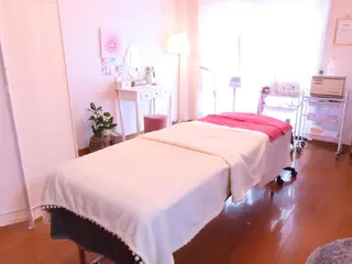 毛穴&リンパマッサージ専門サロン 花のWA所属・毛穴&リンパマッサー ジ専門サロン花のWAのエステ・リラクイメージ