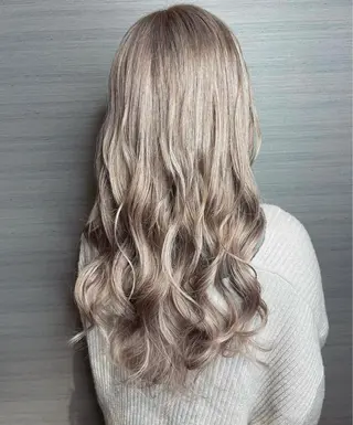 韓国ヘア×ハイトーン AYA💫のヘアスタイル