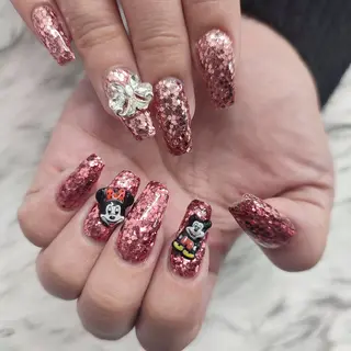 ネイル RUNWAY 　　の眉毛・アイブロウイメージ