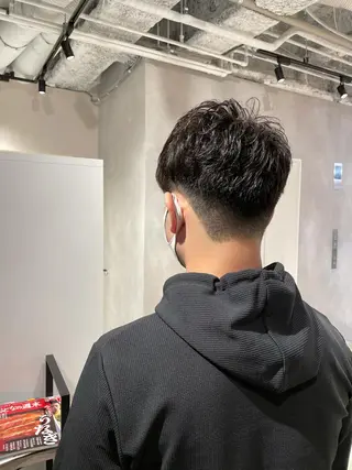 ショート メンズ 渋谷レイヤーカット/ 暖色艶カラー🩵高橋のヘアスタイル