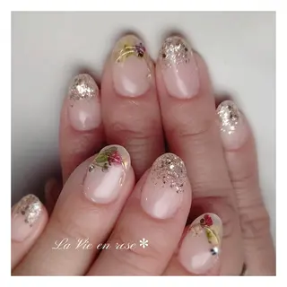 ネイル ラヴィアン ローズのネイルデザイン
