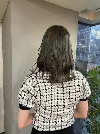 セミロング soyon心斎橋所属・♡透明感/艶カラー/ M a I ♡のヘアスタイル