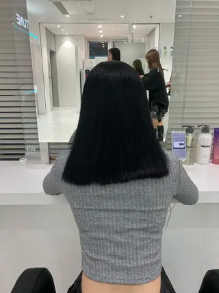 セミロング カラー ヘアアレンジ 🫧透明感ラベンダー 似合わせ🫧あい🫧のヘアスタイル