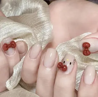 ネイル RAFFINE 月🦋🩵のネイルデザイン