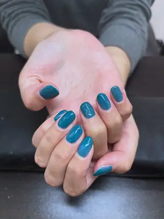 ネイル ネイルサロンエーナイン福住店所属・吉田 采未のネイルデザイン