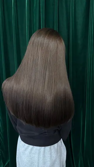 ロング カラー vivre libre所属・仲村 真里奈のヘアスタイル