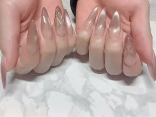 ネイル LAVIAS【 ラヴィアス】yunoのネイルデザイン
