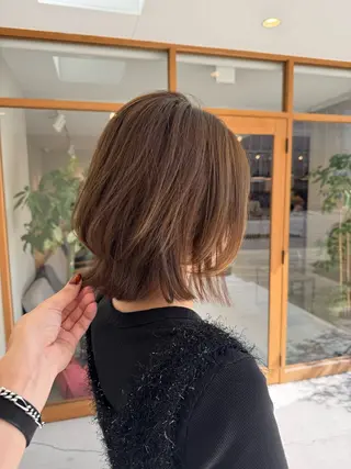 ミディアム カラー 蟹江 聡太✨レイヤーカットのヘアスタイル