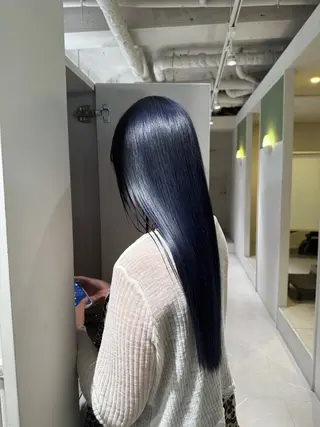 カラー momb所属・杉浦 姫菜のヘアスタイル