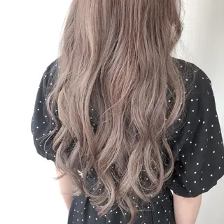 ロング カラー Rina  のヘアスタイル