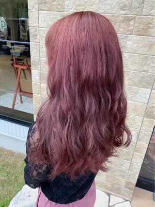 カラー EARTH所属・NATSUMI 透明感カラーのヘアスタイル