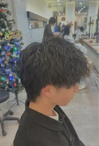 ショート パーマ メンズ RICHAIR 長嶺旬佑のヘアスタイル
