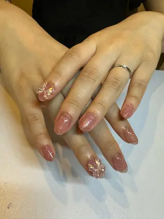 ネイル 濱岡 咲のネイルデザイン