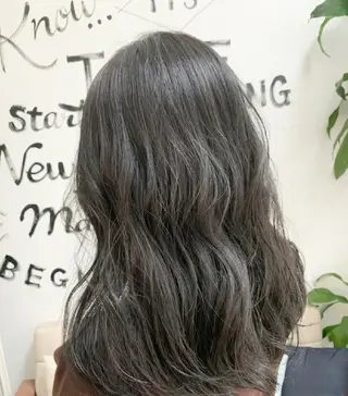 セミロング カラー Luana 矢場町のヘアスタイル