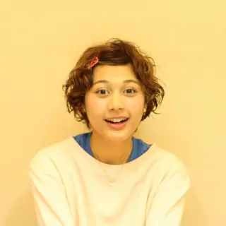 ショート パーマ カラー ショートヘア💫 ハイトーン西田拓馬のヘアスタイル