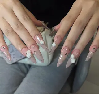 ネイル Chisa Nail Studio所属・チ サのネイルデザイン