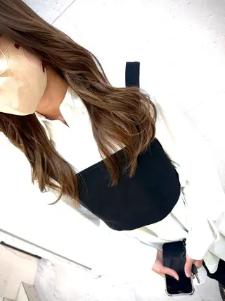 ロング カラー 安田 柚月のヘアスタイル