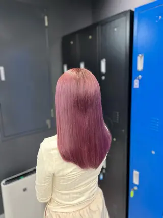 ミディアム カラー white.梅田所属・White梅田  ／ COCOのヘアスタイル