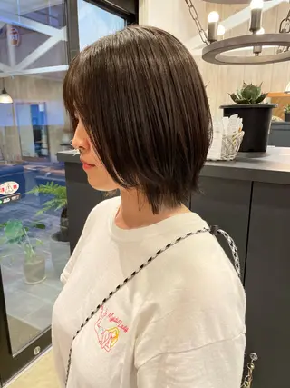 ミディアム 細沼 葵のヘアスタイル