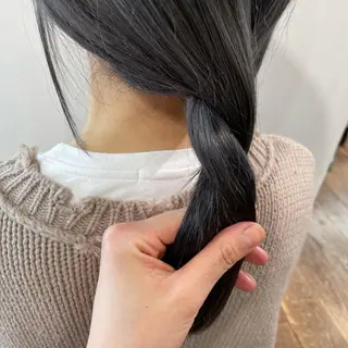 ミディアム カラー ブリーチなしで透け感 暖色カラーボブaoiのヘアスタイル