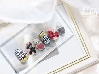 ネイル 内 奈美のネイルデザイン