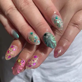 ネイル 糀屋 彩奈のネイルデザイン