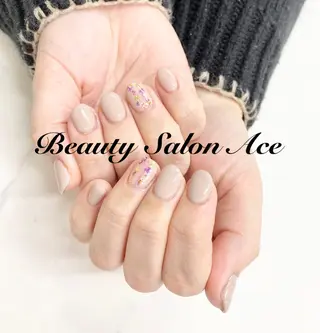 ネイル Beauty Salon Ace(ネイルサロン エース)所属・池袋フィルイン Ace♡長さだしのネイルデザイン