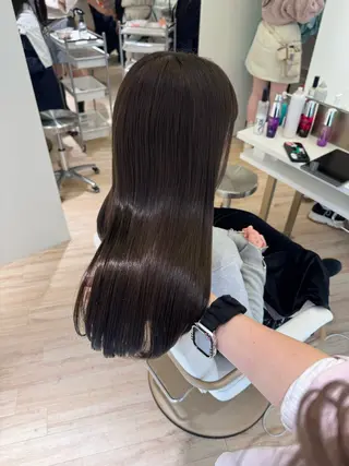 ロング カラー ParveMix 岡本えりかのヘアスタイル