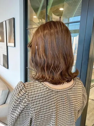 カラー ミディアム ヘアアレンジ パーマ ベージュ/ダブルカラ ー/新潟駅/青柳萌果のヘアスタイル