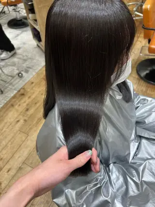 セミロング カラー 透明感🫧 佐藤歩夢のヘアスタイル