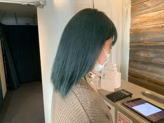 ミディアム カラー ✅ケアブリーチ✅ トヨオカ ノブヒデのヘアスタイル