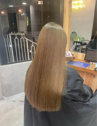 ロング カラー 藪田 幸紀のヘアスタイル