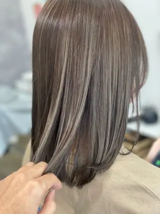 ロング Snaly カラー特化ページのヘアスタイル