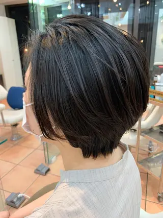 ショート カラー 髪質改善 Blumeのヘアスタイル