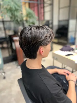 メンズ ニュアンスパーマ 曲がる縮毛矯正　爲石のヘアスタイル