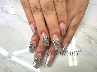 ネイル I. AYUMIのネイルデザイン