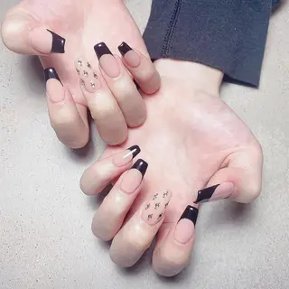 ネイル 菅 恵奈のネイルデザイン